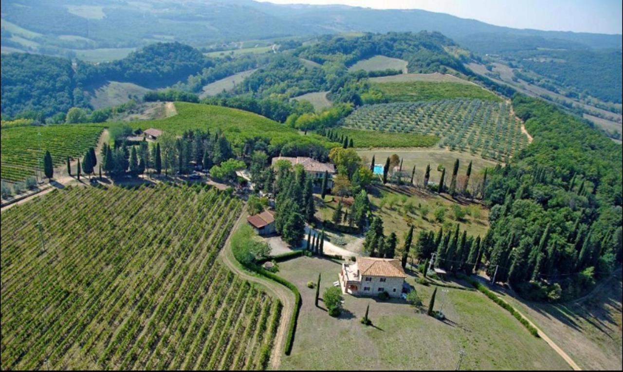 Agriturismo Fattoria Il Piano - Appartamento Focolare - Сан-Джиминьяно Экстерьер фото